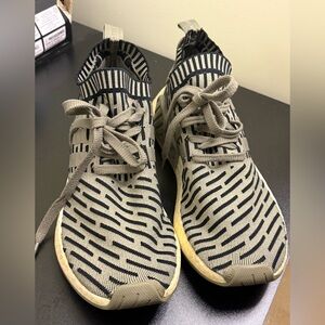 adidas NMD R2 Primeknit Men's Running Shoes Size 10.5